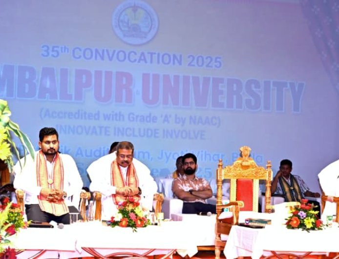 ସମ୍ବଲପୁର ବିଶ୍ୱବିଦ୍ୟାଳୟ ୩୫ତମ ସମାବର୍ତ୍ତନ ଉତ୍ସବ - ଯୁବବର୍ଗ ନୀତିବାନ, ଦାୟିତ୍ୱବାନ ଏବଂ ବିଶ୍ୱସ୍ତରୀୟ ସକ୍ଷମ ନାଗରିକ ହୁଅନ୍ତୁ: ରାଜ୍ୟପାଳ